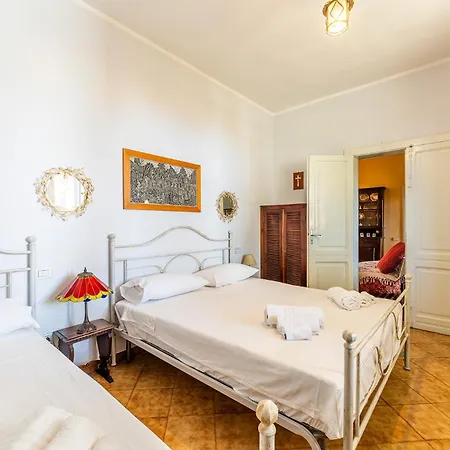 Villa Lux Historic Giardini, With Private Pool Southsardiniaholidays *