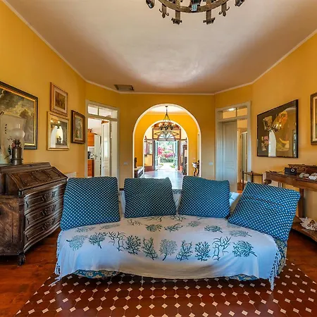 Historic Giardini, Pool And Private Park Villa Capoterra