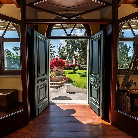 Historic Giardini, Pool And Private Park * Капотерра