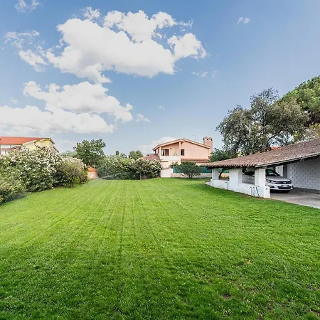 Historic Giardini, Pool And Private Park Villa *