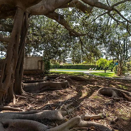 Вилла Historic Giardini, Pool And Private Park *