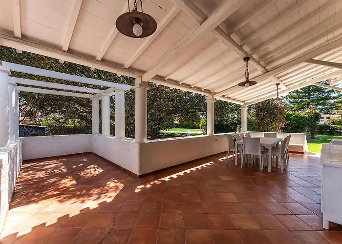 Lux Historic Giardini, With Private Pool Southsardiniaholidays *
